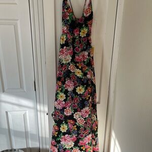 Backless floral maxi dress